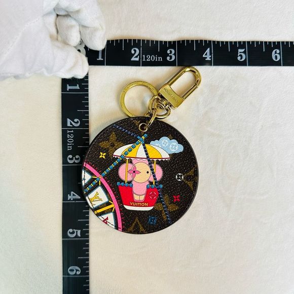 Louis Vuitton Monogram 2020 Christmas Animation Big Wheel Bag Charm Key Ring Ros - Picture 13 of 14